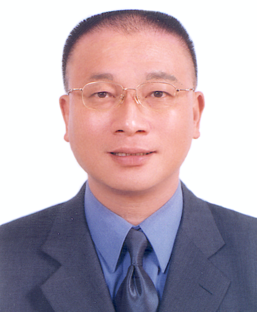 曾水源大頭照